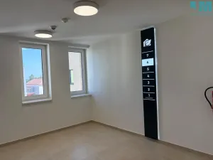 Pronájem bytu 2+kk, Třebíč, Družstevní, 70 m2
