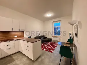 Pronájem bytu 3+kk, Praha, Spojovací, 72 m2