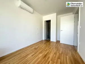 Prodej bytu 3+kk, Novalja, Chorvatsko, 68 m2