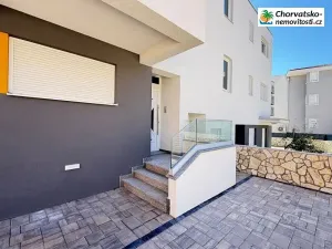Prodej bytu 3+kk, Novalja, Chorvatsko, 68 m2