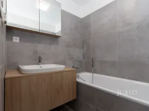 Pronájem bytu 2+kk, Frýdek-Místek - Frýdek, Nové Dvory-Podhůří, 54 m2