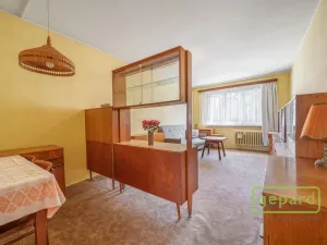Prodej bytu 2+1, Karlovy Vary, Krymská, 55 m2