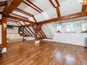 Prodej rodinného domu, Vysoký Chlumec, 190 m2