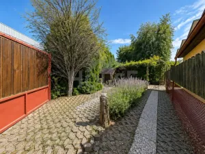 Prodej chalupy, Kněževes, 50 m2