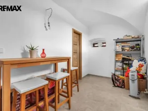 Prodej rodinného domu, Šonov, 237 m2