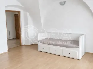 Pronájem bytu 1+kk, Pelhřimov, Solní, 37 m2