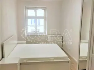 Pronájem bytu 2+kk, Praha - Holešovice, Jirečkova, 48 m2