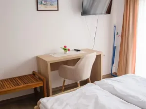 Prodej ubytování, Buk, Kristály utca, 429 m2