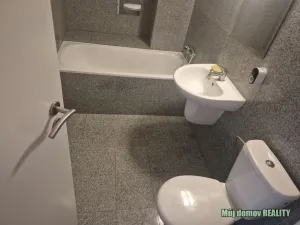 Pronájem bytu 1+kk, Praha - Vysočany, Freyova, 23 m2
