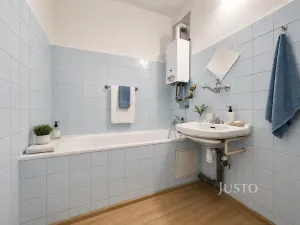 Prodej bytu 2+1, Praha - Kobylisy, Šimůnkova, 46 m2