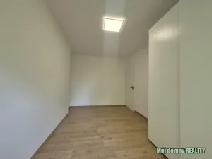 Pronájem rodinného domu, Praha - Klánovice, Smidarská, 120 m2