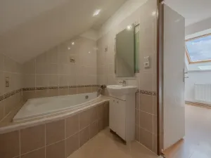Prodej rodinného domu, Tismice, 200 m2