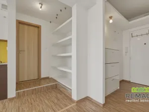 Pronájem bytu 1+kk, Zlín, Ševcovská, 33 m2