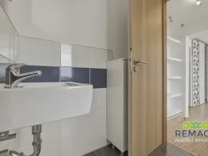 Pronájem bytu 1+kk, Zlín, Ševcovská, 33 m2
