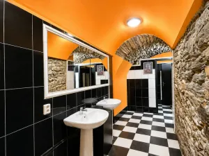 Pronájem obchodního prostoru, Čáslav, nám. Jana Žižky z Trocnova, 360 m2