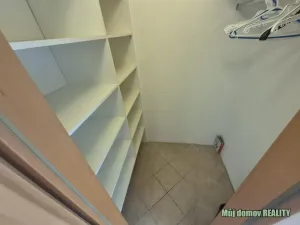 Pronájem bytu 2+kk, Praha - Kunratice, Merhoutova, 60 m2