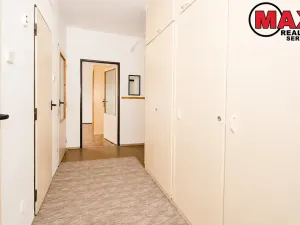 Pronájem bytu 2+1, Praha - Malešice, Lipecká, 52 m2