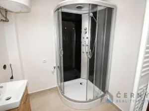 Pronájem bytu 2+kk, Liberec, U Lomu, 37 m2