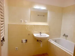 Pronájem bytu 2+kk, Praha - Kbely, Herlíkovická, 54 m2
