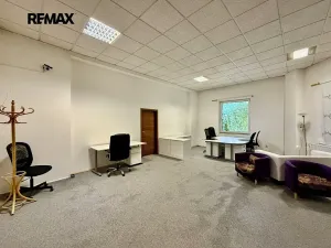 Pronájem kanceláře, Plzeň, Jedlová, 400 m2