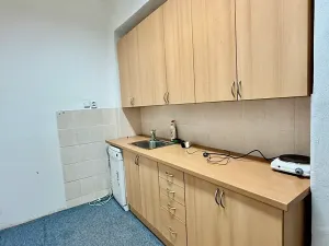 Pronájem kanceláře, Plzeň, Jedlová, 400 m2