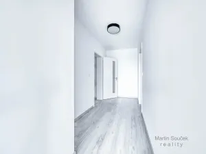 Pronájem bytu 2+kk, Praha - Řepy, Laudova, 60 m2