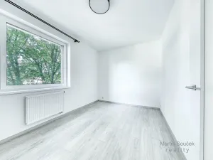 Pronájem bytu 2+kk, Praha - Řepy, Laudova, 60 m2