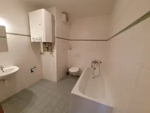 Pronájem bytu 1+kk, Jihlava, Poláčkova, 42 m2