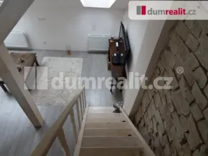 Pronájem bytu 1+1, Praha - Žižkov, Seifertova, 42 m2