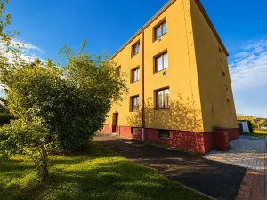Prodej bytu 3+1, Průhonice, Školní, 60 m2