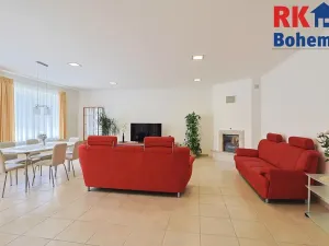 Prodej rodinného domu, Šestajovice, U Pole, 266 m2