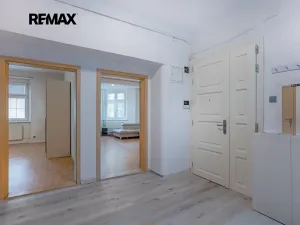 Pronájem bytu 4+kk, Praha - Smíchov, Pod tratí, 111 m2