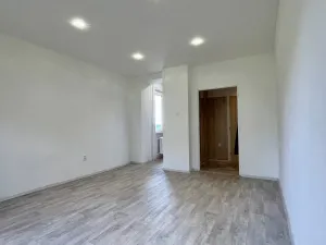 Pronájem bytu 1+kk, Ostrava - Poruba, Karola Šmidkeho, 31 m2