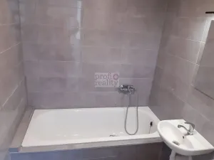 Pronájem bytu 2+1, Vsetín, Svornosti, 55 m2