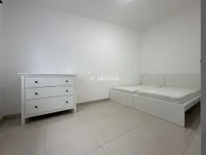 Pronájem rodinného domu, Praha - Letňany, Boletická, 42 m2
