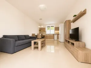 Pronájem rodinného domu, Praha - Letňany, Boletická, 140 m2