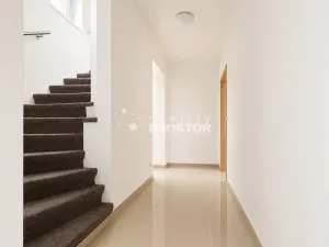 Pronájem rodinného domu, Praha - Letňany, Boletická, 140 m2