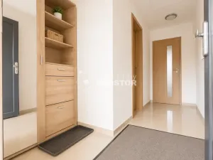Pronájem rodinného domu, Praha - Letňany, Boletická, 140 m2