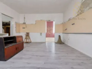 Prodej vícegeneračního domu, Kostelec nad Labem, nám. Komenského, 454 m2