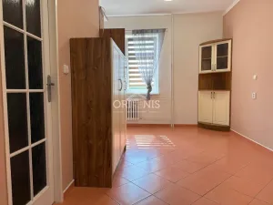 Pronájem bytu 2+1, Chomutov, náměstí Dr. Beneše, 60 m2