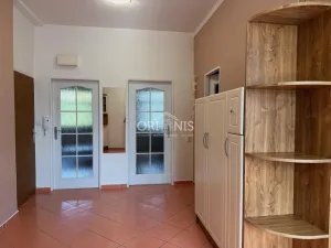 Pronájem bytu 2+1, Chomutov, náměstí Dr. Beneše, 60 m2