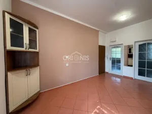 Pronájem bytu 2+1, Chomutov, náměstí Dr. Beneše, 60 m2