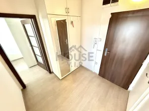 Pronájem bytu 2+kk, Praha - Černý Most, Kpt. Stránského, 44 m2