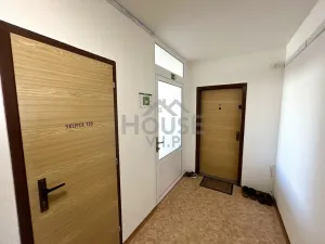 Pronájem bytu 2+kk, Praha - Černý Most, Kpt. Stránského, 44 m2