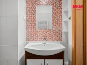 Pronájem bytu 2+kk, Praha - Bohnice, Bohnická, 48 m2