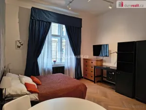 Pronájem bytu 1+1, Praha - Nové Město, Hálkova, 31 m2