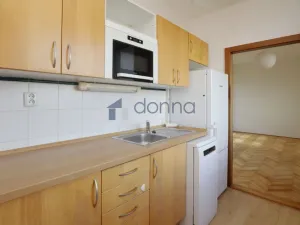 Pronájem bytu 3+1, Praha, Na Šťáhlavce, 78 m2