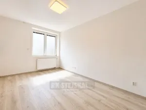 Pronájem bytu 2+1, České Budějovice - České Budějovice 7, Lidická tř., 55 m2