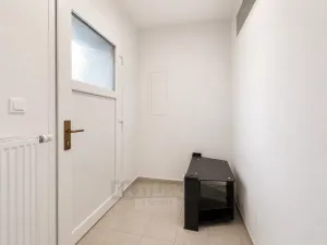 Pronájem bytu 2+1, České Budějovice - České Budějovice 7, Lidická tř., 55 m2