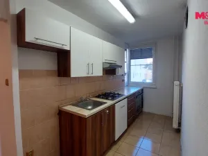 Prodej bytu 3+1, Klášterec nad Ohří, Školní, 66 m2